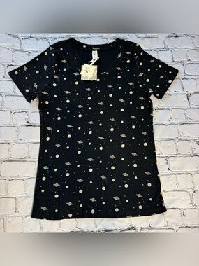 kate quinn NWT Women’s Organic Cotton Black Ribbed Tee w/ Planet Print Size M
